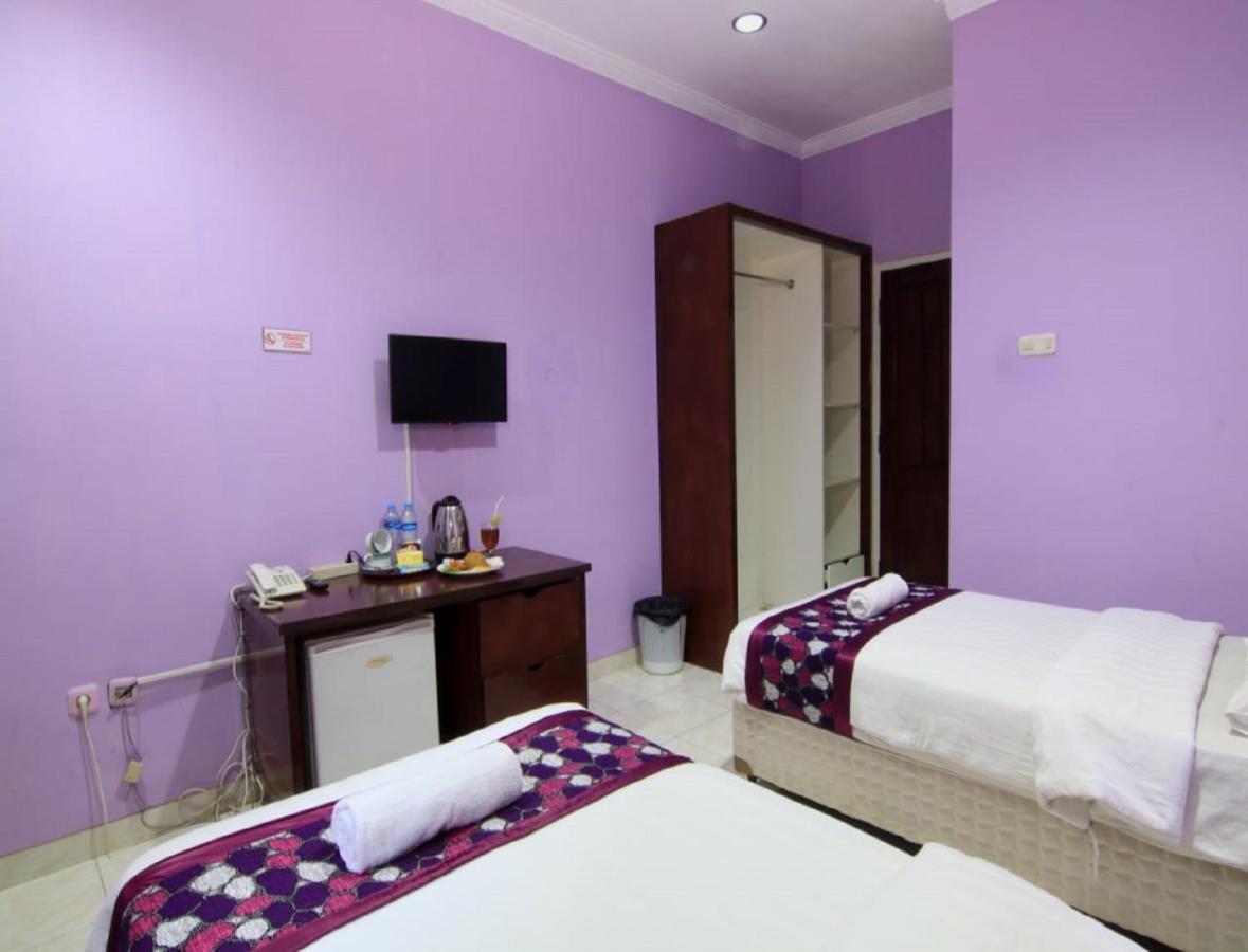 Hotel Signature Mandala Kencana Tjiandjur Exterior foto