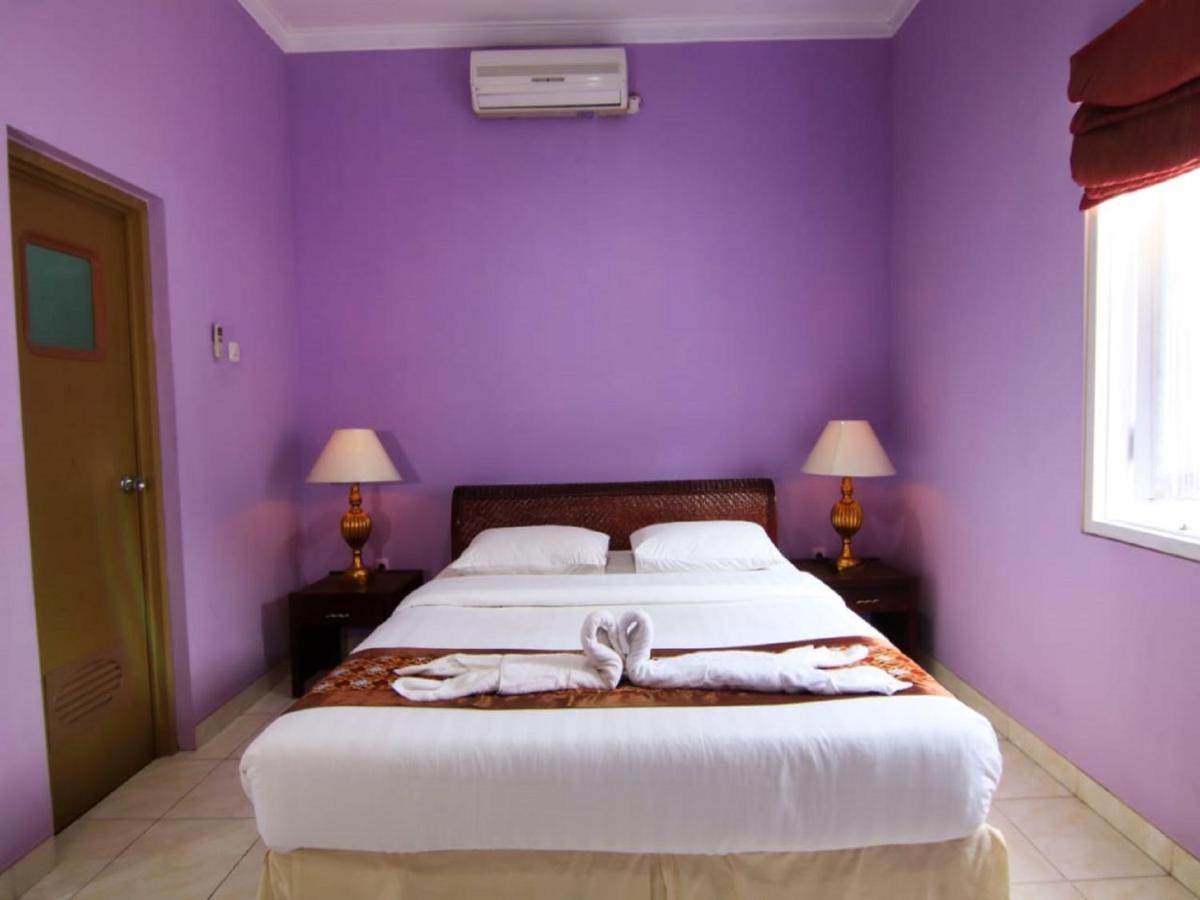 Hotel Signature Mandala Kencana Tjiandjur Exterior foto